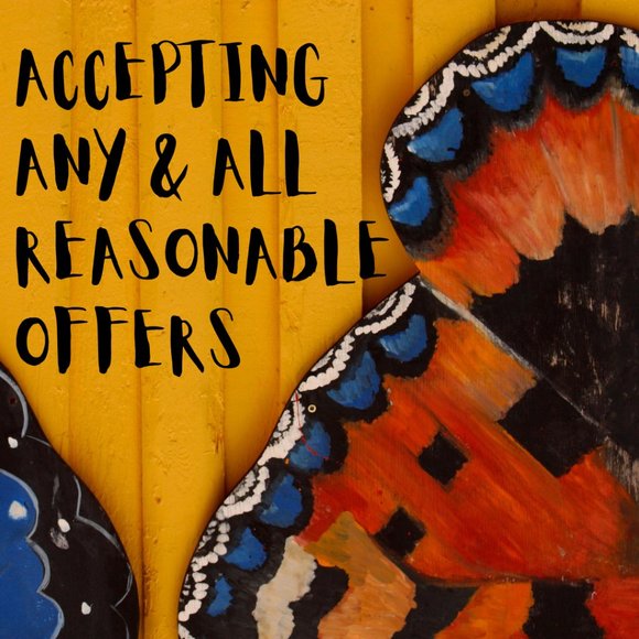 ✨💗ACCEPTING ALL REASONABLE OFFERS💗✨ - Picture 1 of 1